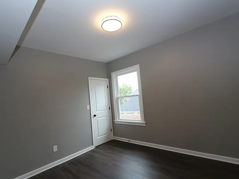 549 E 91st St #2 — Photo 15