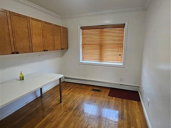 3rd image of 199-6 47th Ave