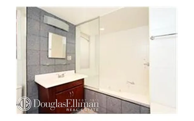 Rented by Douglas Elliman | media 15