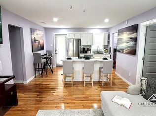 5625 Bloomfield Rd, Macon, GA 31206