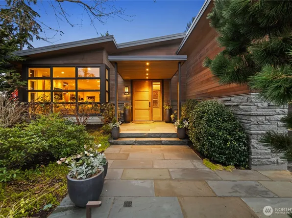 1437 Broadmoor Drive E, Seattle, WA 98112