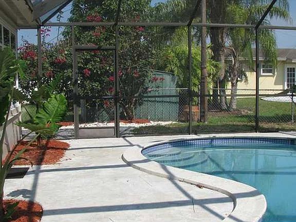 4th image of 9785 Snapper Creek Dr