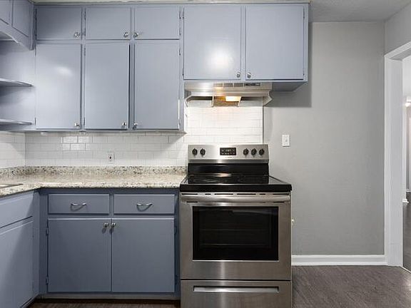 5th image of 8508 E 81st St