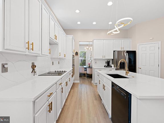3rd image of 17571 Lethridge Cir