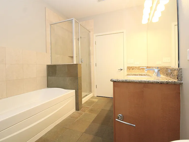 1870 N Winnebago Ave #2D — Photo 41