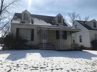 20616 Hansen Rd, Maple Heights, OH 44137