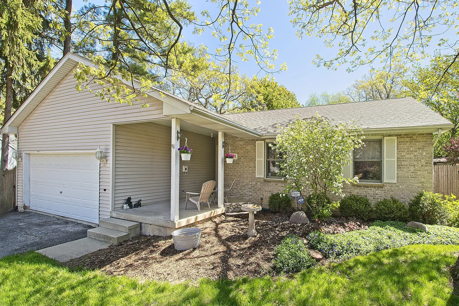 531 Kirkwood Ave photo 1