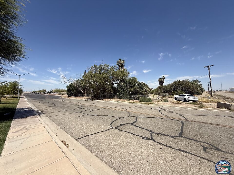 2nd image of 200 W Aten Rd