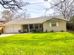 309 Dickey Dr, Euless, TX 76040