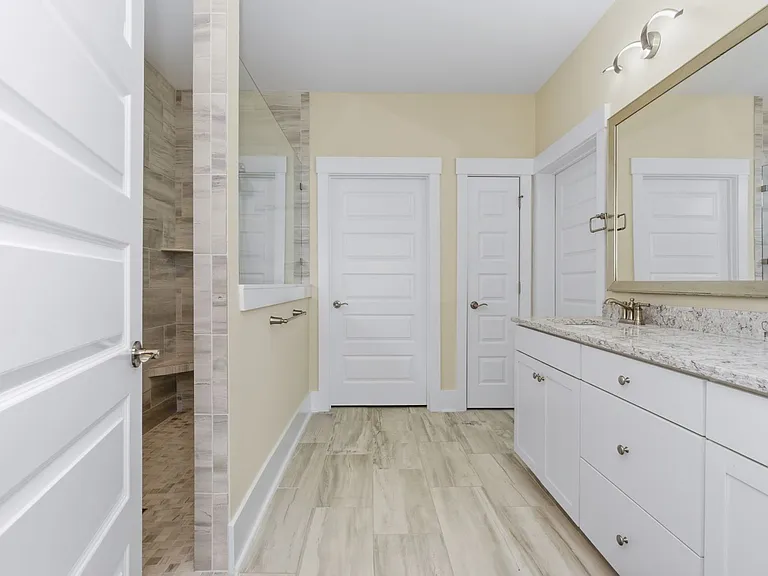 7129 Spoleto Dr — Photo 29