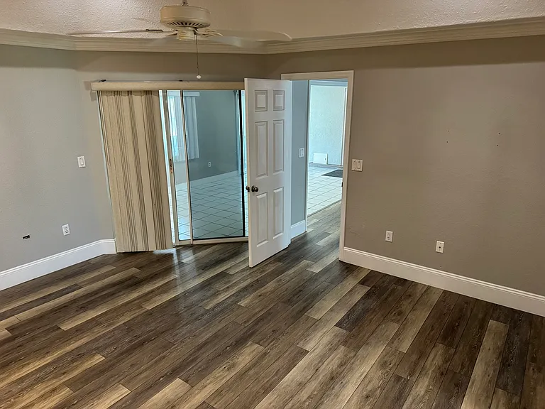 17030 Kellog Ave — Photo 3
