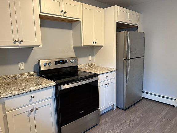 5th image of 36 Oak St #2