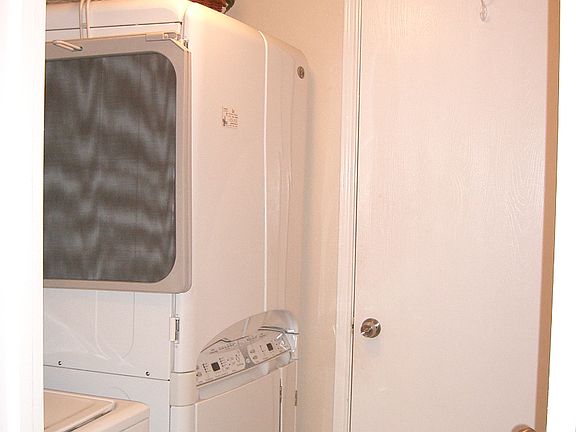 3rd image of 2200 Avalon Creek Way