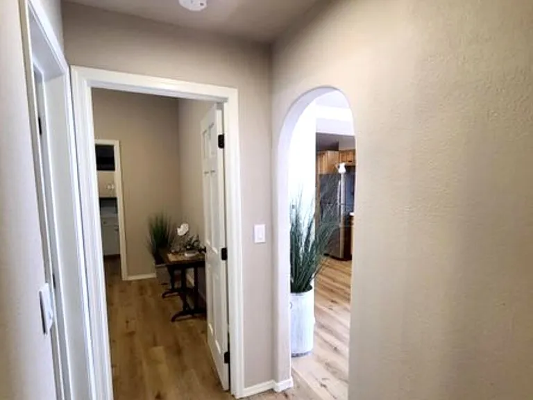 741 Ruth St — Photo 6