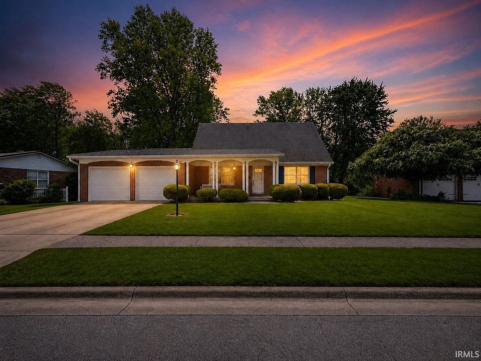 1st image of 219 Holiday Dr
