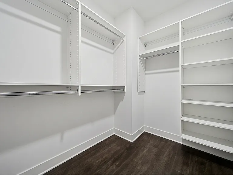 333 Water Walk-in Closet