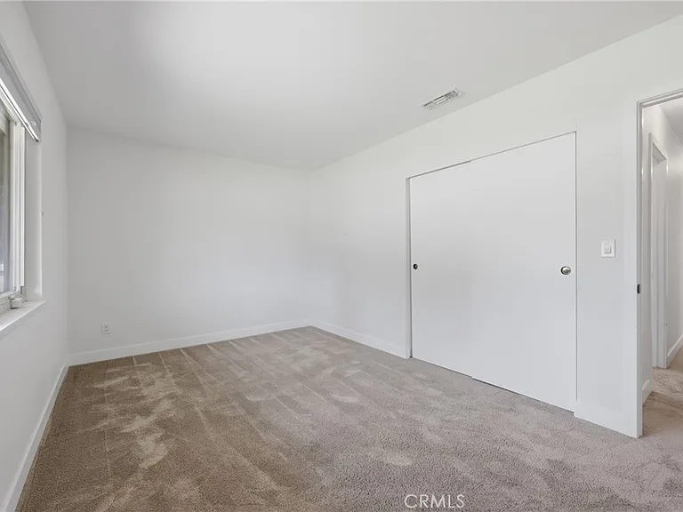 151 E Hilton Ave — Photo 26