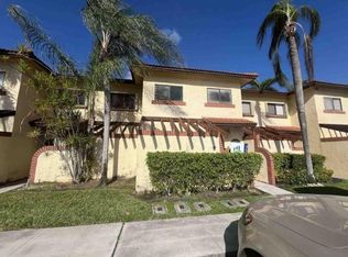 4749 N Pine Island Rd, Sunrise, FL 33351