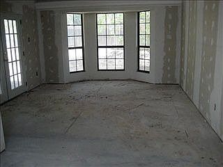 4th image of 408 Scrub Oak Ct