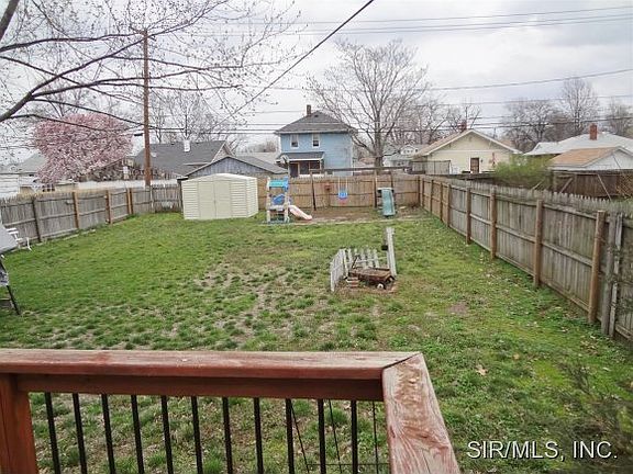 3rd image of 635 Whitelaw Ave