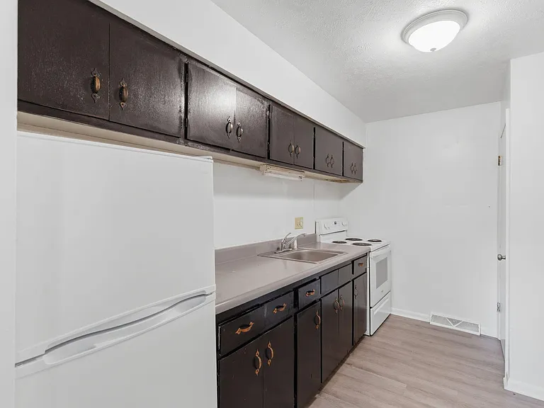 1017 W Washita St #2 — Photo 7