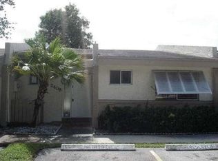 2408 N 37th Ave, Hollywood, FL 33021
