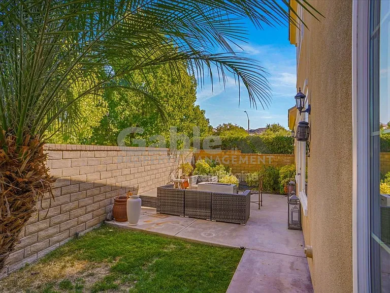 26155 Lone Rock Ct — Photo 25