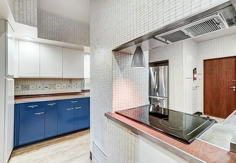 2881 Observatory Ave #2 — Photo 31