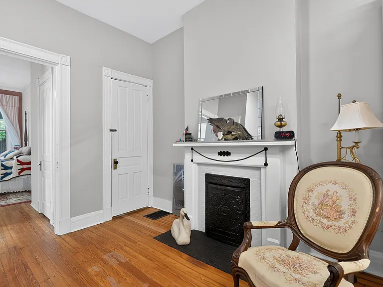 1311 Greenup St — Photo 8