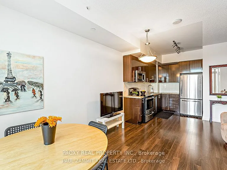 7167 Yonge St #621 — Photo 12