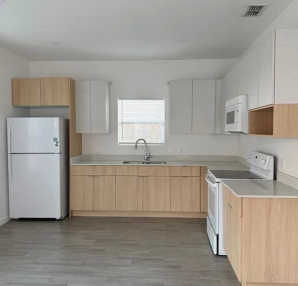 1412 Lore Dr #3 — Photo 11