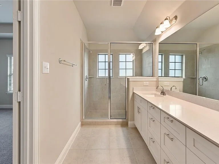 2900 Galveston St — Photo 22