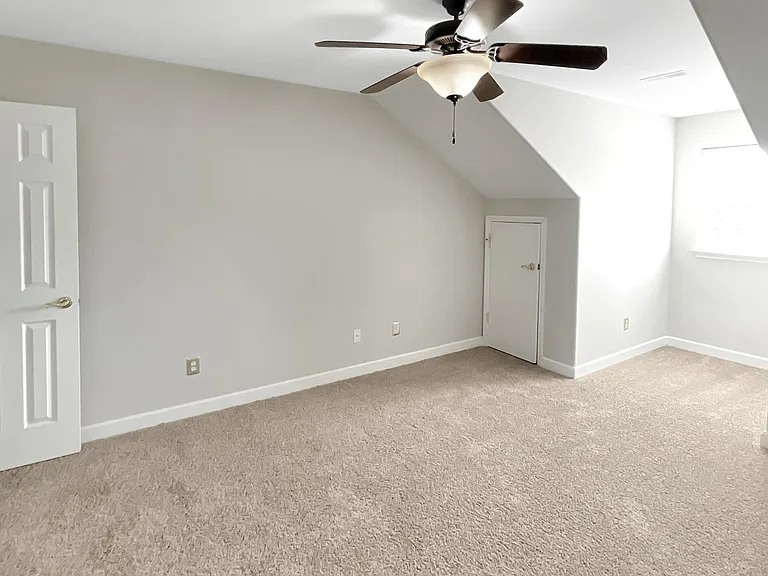 8270 Double Eagle Ct — Photo 21