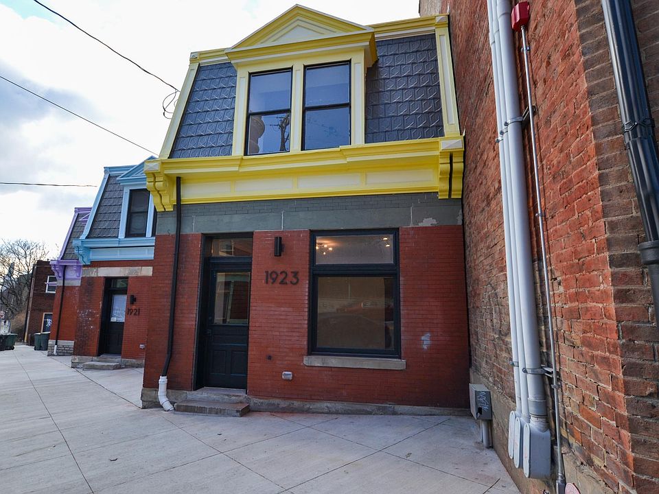 1st image of 1923 Vine St