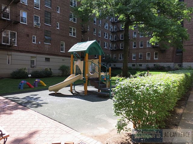 2nd image of 7261 113th St APT 2A