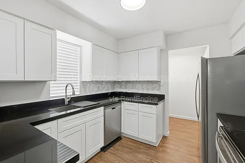 231 N Robson #7 Photo 1