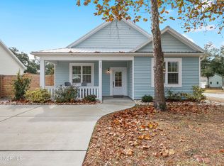 707 W Oak Island Dr, Oak Island, NC 28465