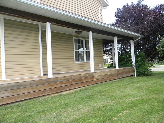 4th image of 404 Green Ct