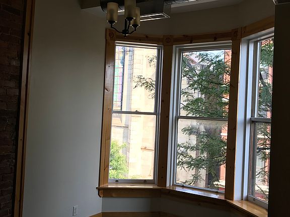 3rd image of 817 Race St #5
