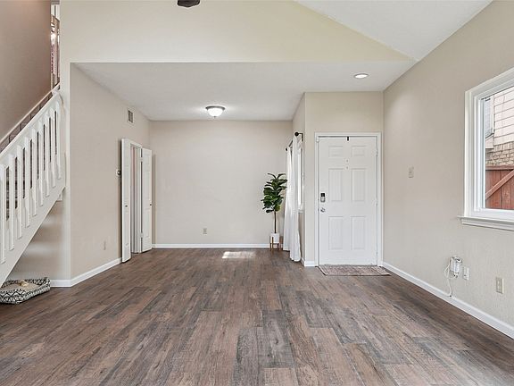 4th image of 1209 Broken Arrow Trl