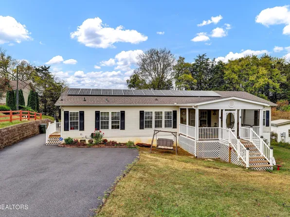 2540 Big River Overlook Dr, Sevierville, TN 37876