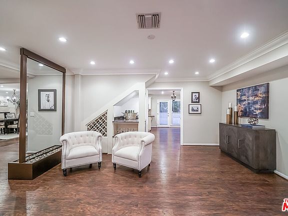 4th image of 5220 Melvin Ave