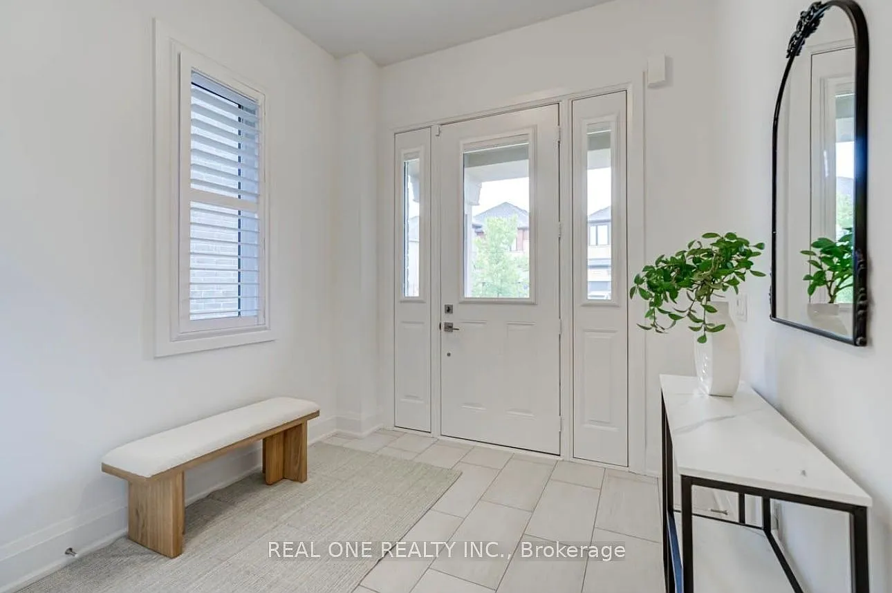 4 bed, $5,599 — Photo 2