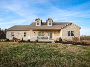 562 Coonpath Rd NW, Lancaster, OH 43130