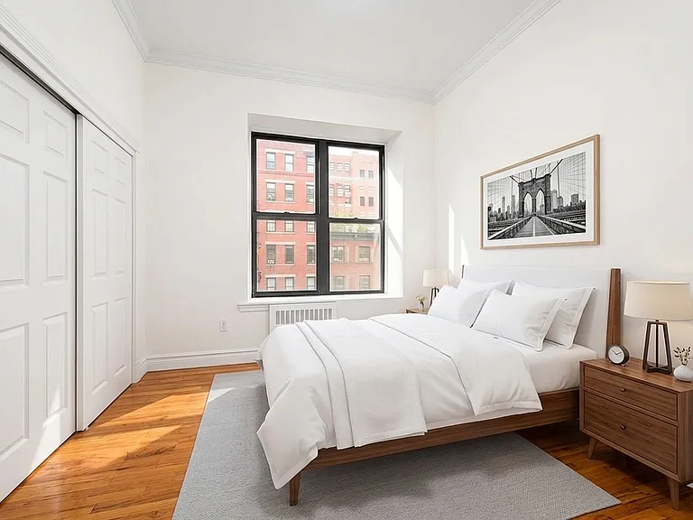 322 W 14th St #4G — Photo 3