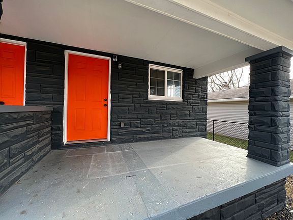 3rd image of 2655 Foltz St