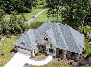 150 Forest View Dr, Crossville, TN 38558