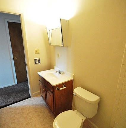 3rd image of 1001 E Rich St APT 304