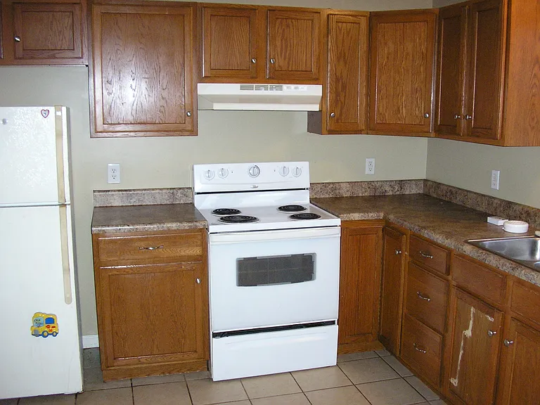 406 Clark St #B — Photo 8