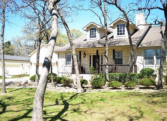 2nd image of 134 Kingwood Dr